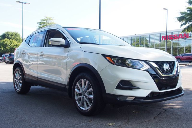 Certified 2022 Nissan Rogue Sport SV image 1