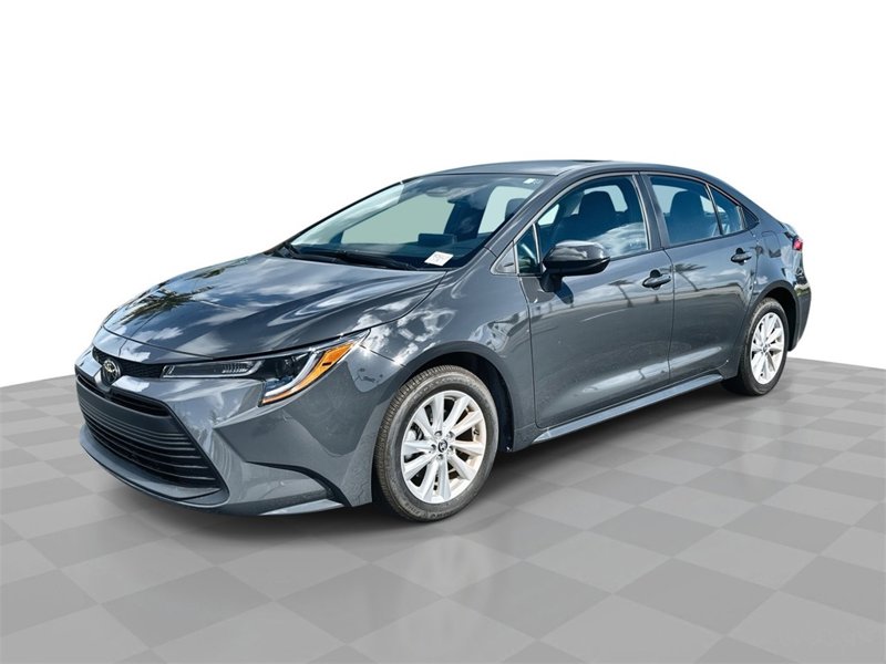 Used 2025 Toyota Corolla LE image 1