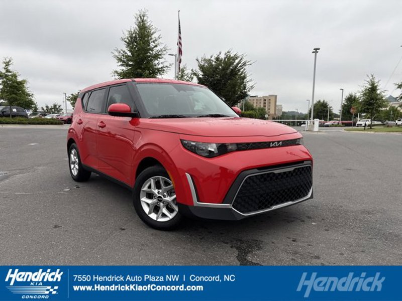 Certified 2024 Kia Soul LX w/ Option Group 015 image 1