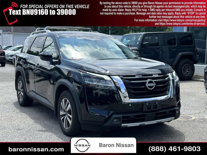 Certified 2023 Nissan Pathfinder SL image 1