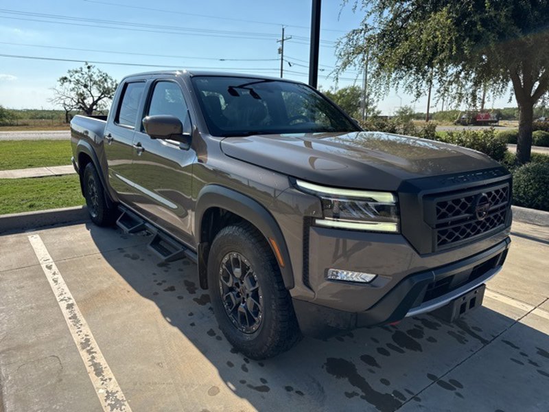 Certified 2023 Nissan Frontier Pro-X image 1