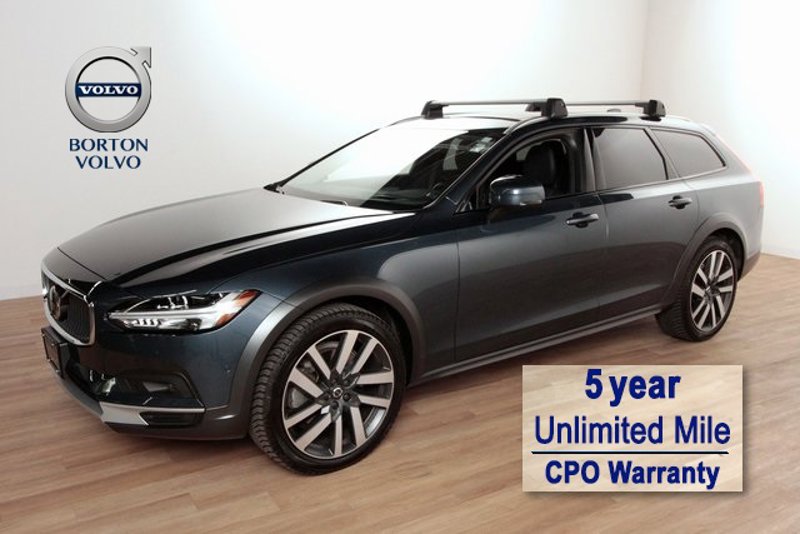 Certified 2022 Volvo V90 B6 Cross Country w/ Advanced Package image 1