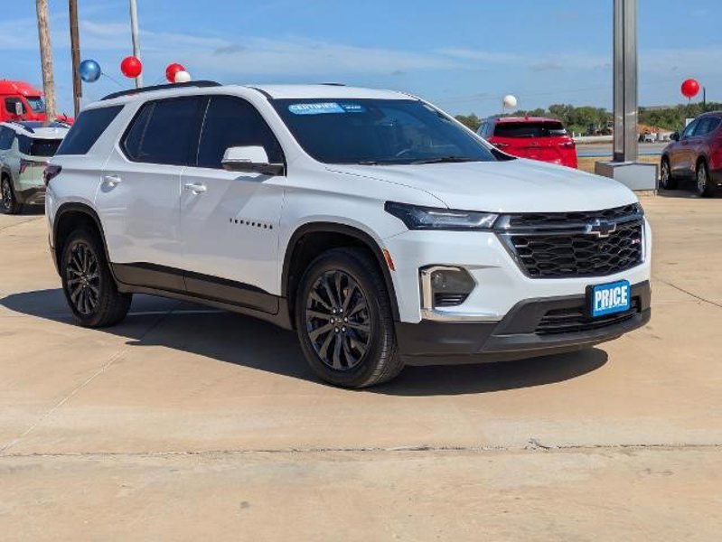 Certified 2023 Chevrolet Traverse RS w/ LPO, Cargo Package image 1