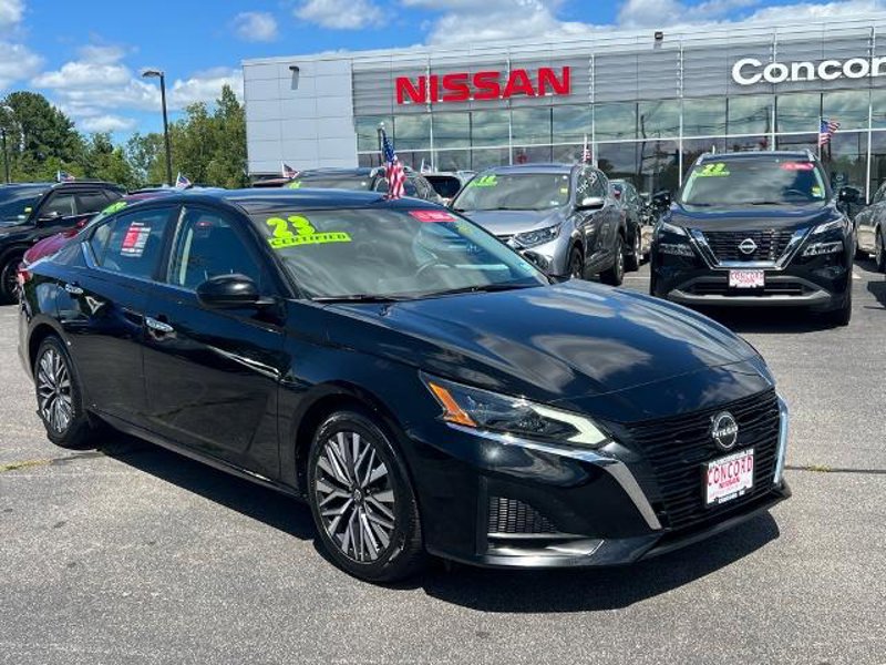 Certified 2023 Nissan Altima 2.5 SV image 1