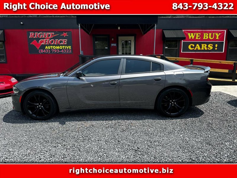 Used 2018 Dodge Charger SXT w/ Blacktop Package image 1
