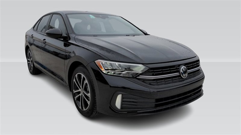 Certified 2024 Volkswagen Jetta Sport image 1