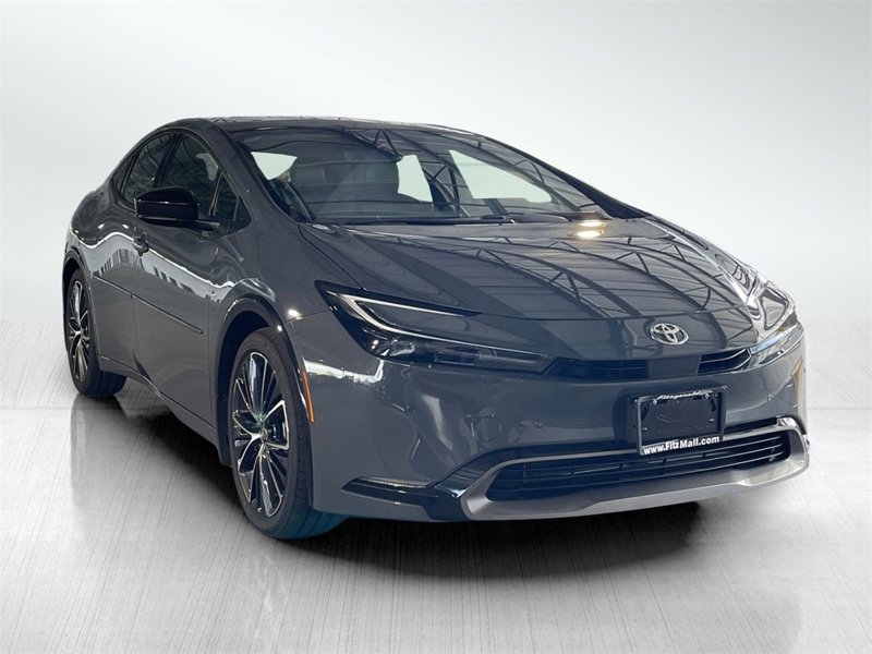 Certified 2025 Toyota Prius XLE image 1
