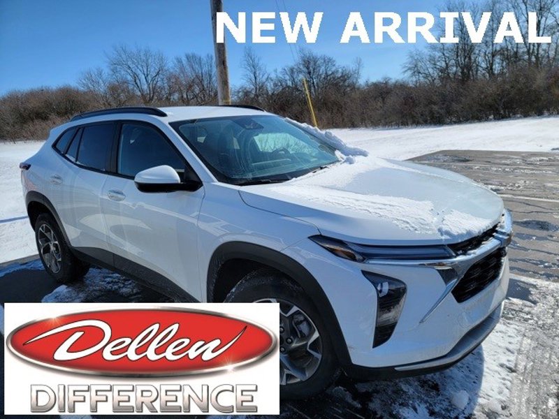 Certified 2024 Chevrolet Trax LT w/ Driver Confidence Package image 1