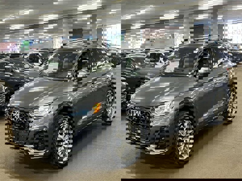 Certified 2025 Audi Q5 2.0T Premium image 1