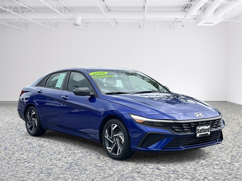 Certified 2025 Hyundai Elantra Sport w/ Cargo Package image 1