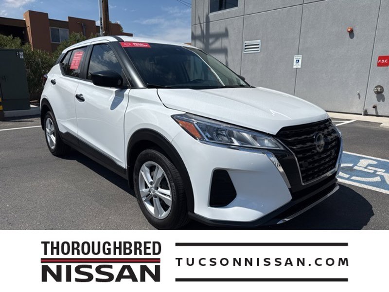Certified 2025 Nissan Kicks Play S image 1