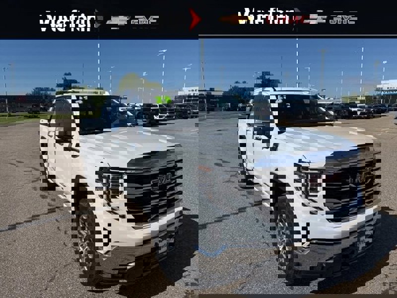 Certified 2023 GMC Sierra 1500 SLT image 1