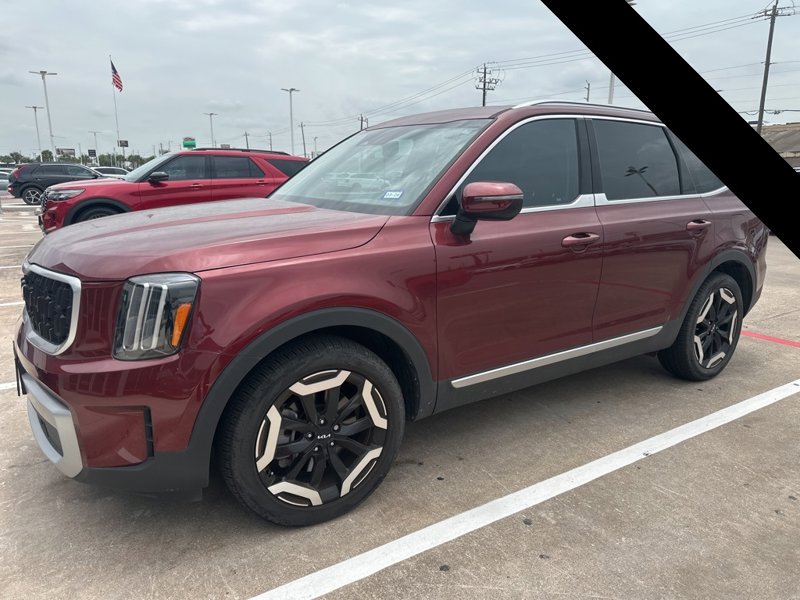 Certified 2023 Kia Telluride EX image 1
