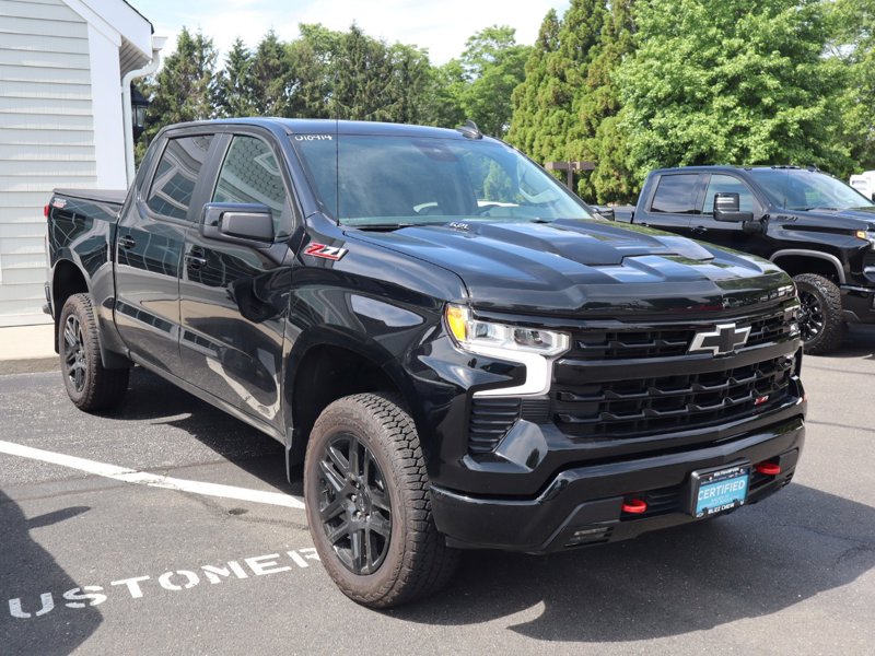 Certified 2024 Chevrolet Silverado 1500 LT Trail Boss w/ Convenience Package II image 1