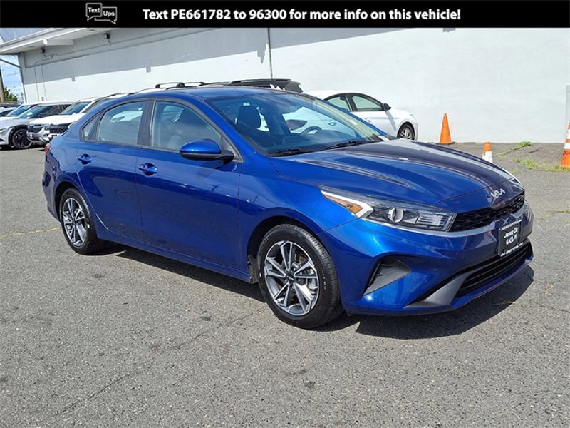 Certified 2023 Kia Forte LXS image 1