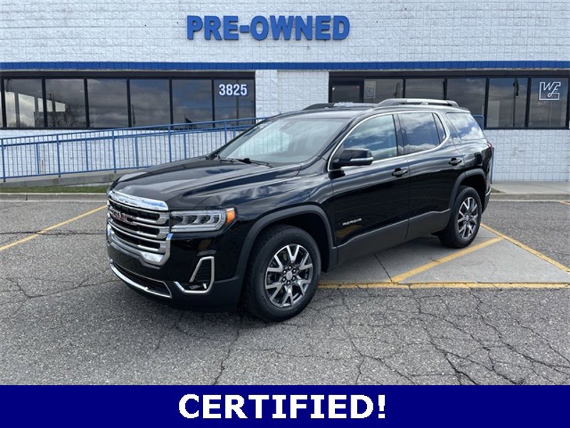 Certified 2023 GMC Acadia SLT w/ Preferred Package image 1