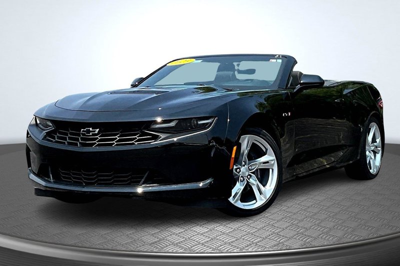 Certified 2023 Chevrolet Camaro LT image 1