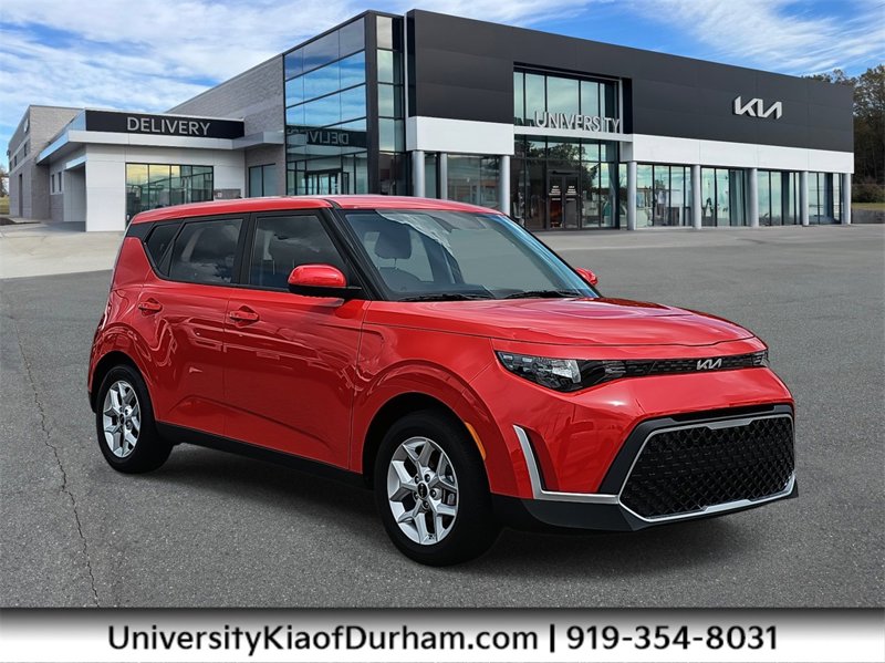 Certified 2025 Kia Soul LX w/ Option Group 015 image 1