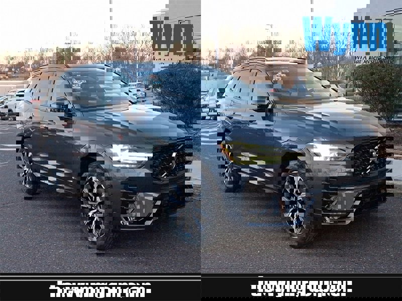 Certified 2025 Volvo XC60 B5 Core w/ Protection Package Premier image 1