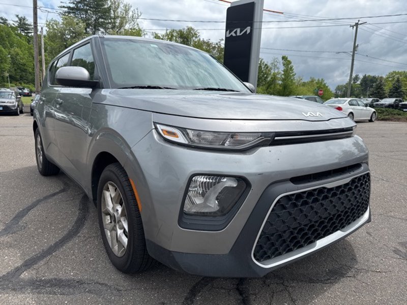 Certified 2022 Kia Soul LX w/ Technology Package image 1