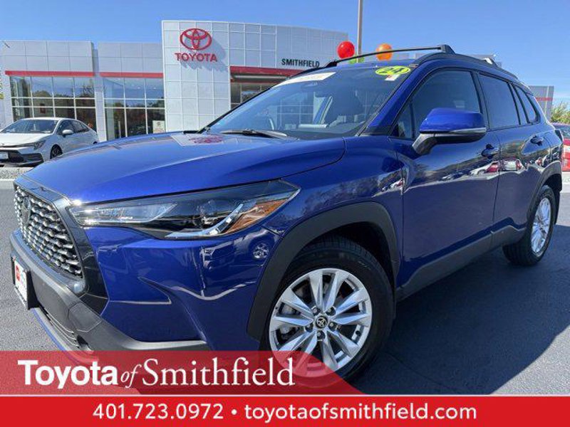 Certified 2024 Toyota Corolla Cross LE image 1