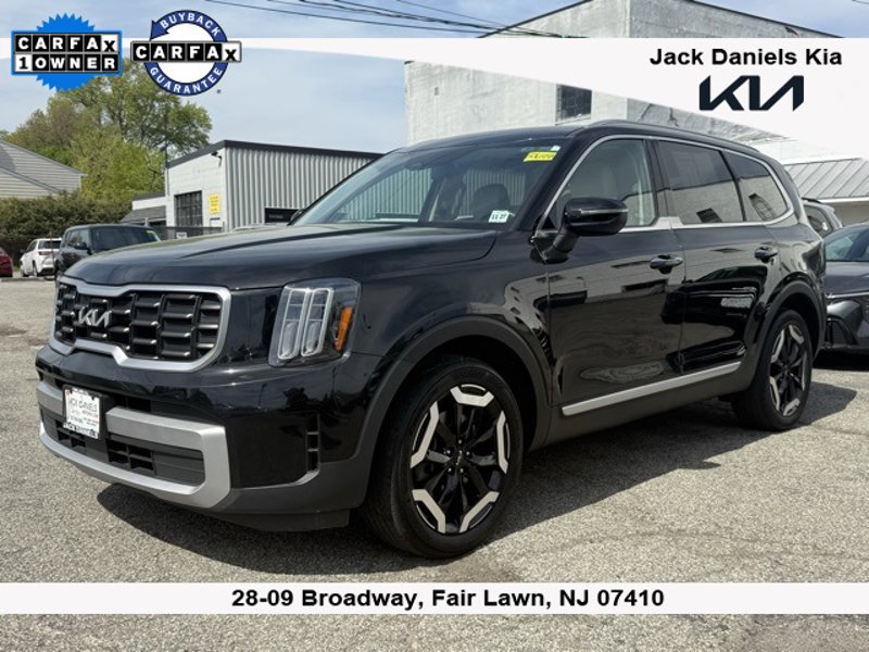 Certified 2023 Kia Telluride S image 1