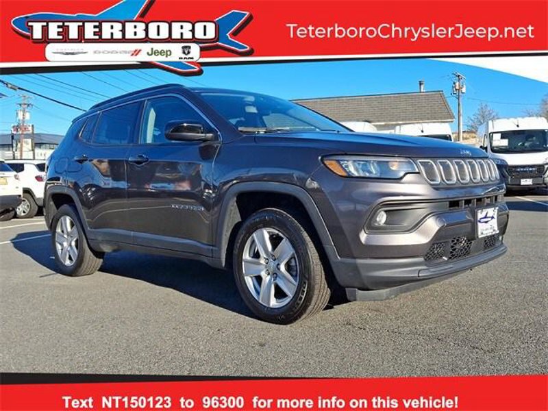 Certified 2022 Jeep Compass Latitude image 1