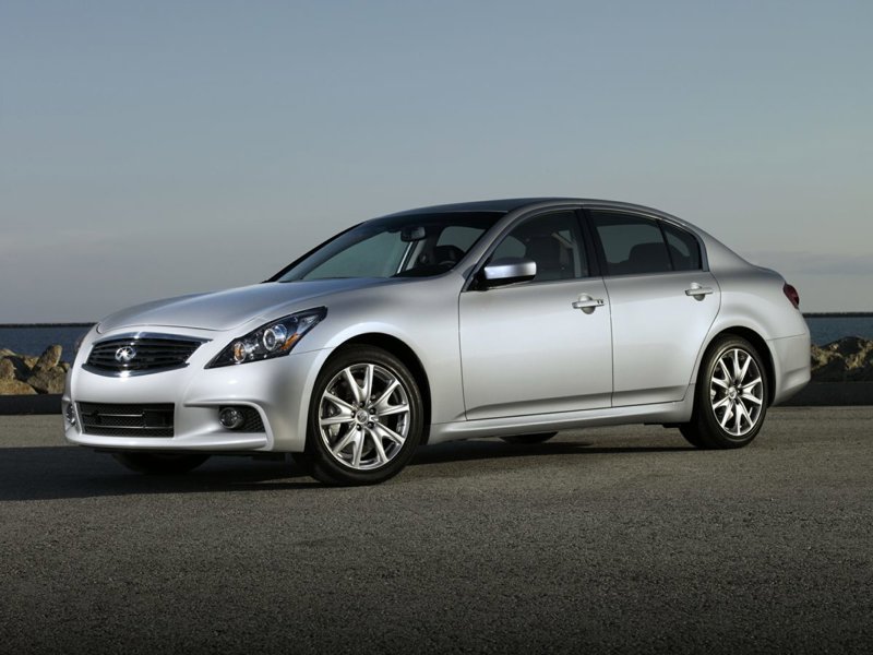 Used 2015 INFINITI Q40 w/ Moonroof Package image 1