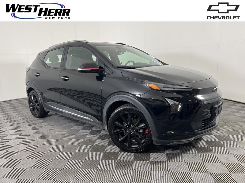 Certified 2023 Chevrolet Bolt EUV Premier w/ Sun & Sound Package image 1