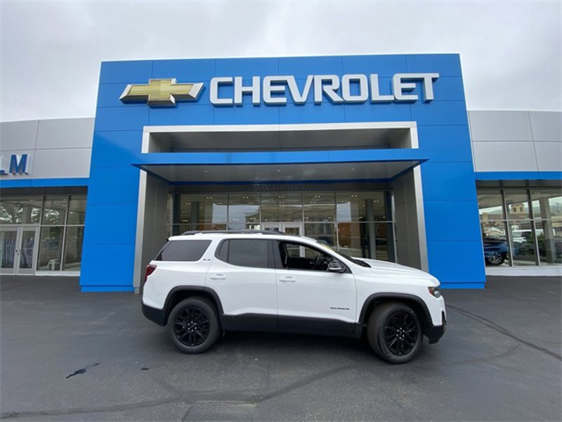 Certified 2023 GMC Acadia SLE w/ Driver Convenience Package image 1