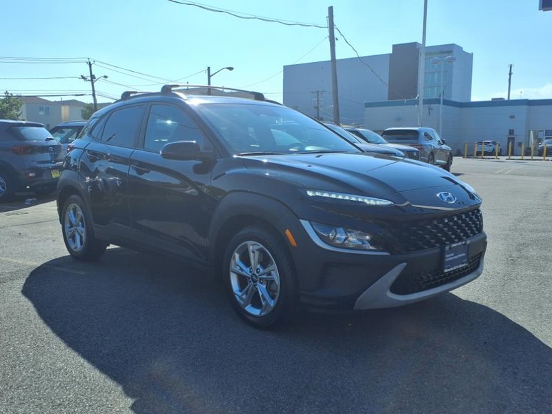 Certified 2022 Hyundai Kona SEL image 1