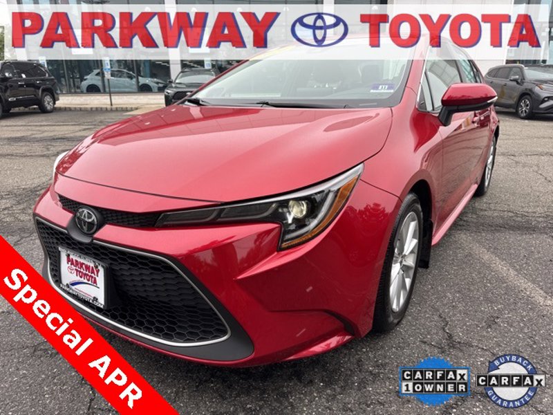 Certified 2020 Toyota Corolla XLE image 1