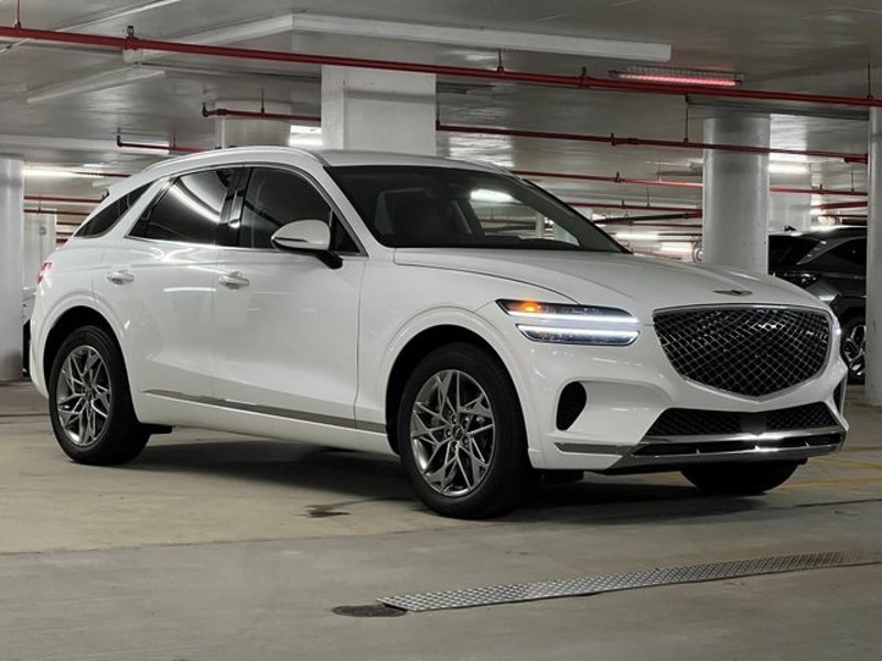 Certified 2025 Genesis GV70 2.5T image 1