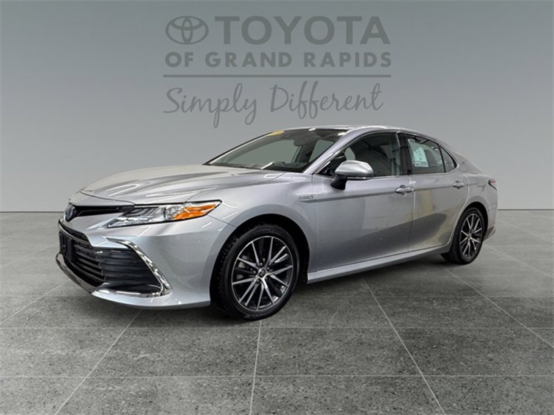 Certified 2021 Toyota Camry XLE w/ Navigation Upgrade Package image 1