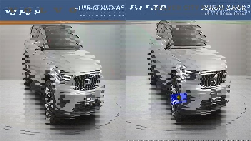 Certified 2025 Volvo XC40 B5 Core w/ Protection Package Premier image 1