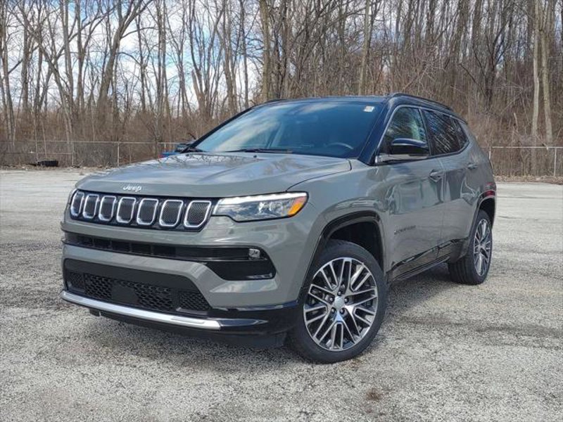 Certified 2022 Jeep Compass Limited w/ Elite Group image 1