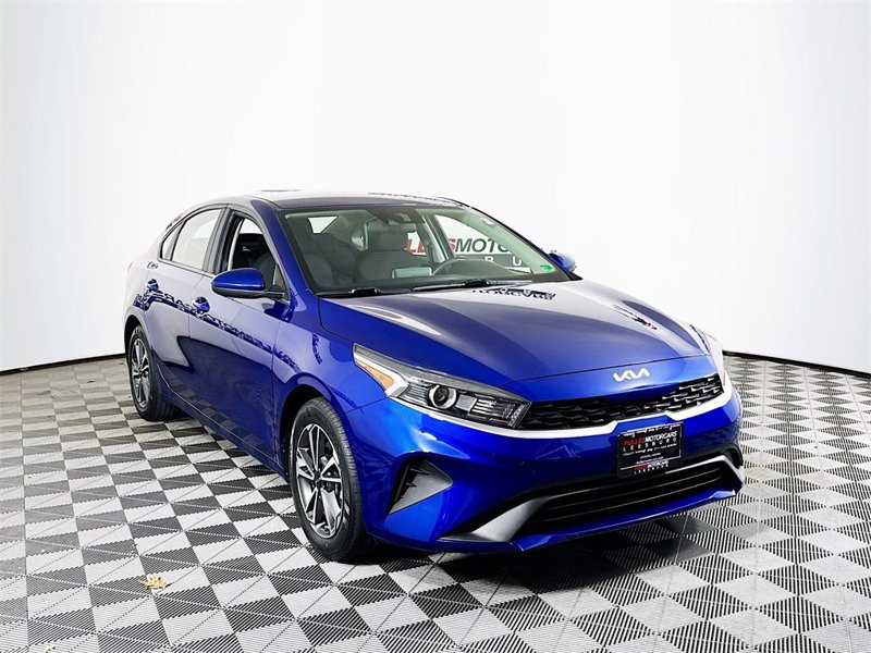 Certified 2022 Kia Forte LXS image 1