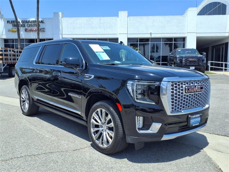 Certified 2023 GMC Yukon XL Denali image 1