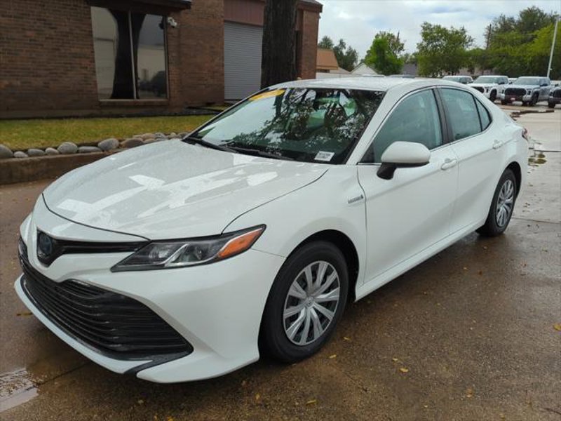 Certified 2020 Toyota Camry LE w/ Carpet Mat Package image 1