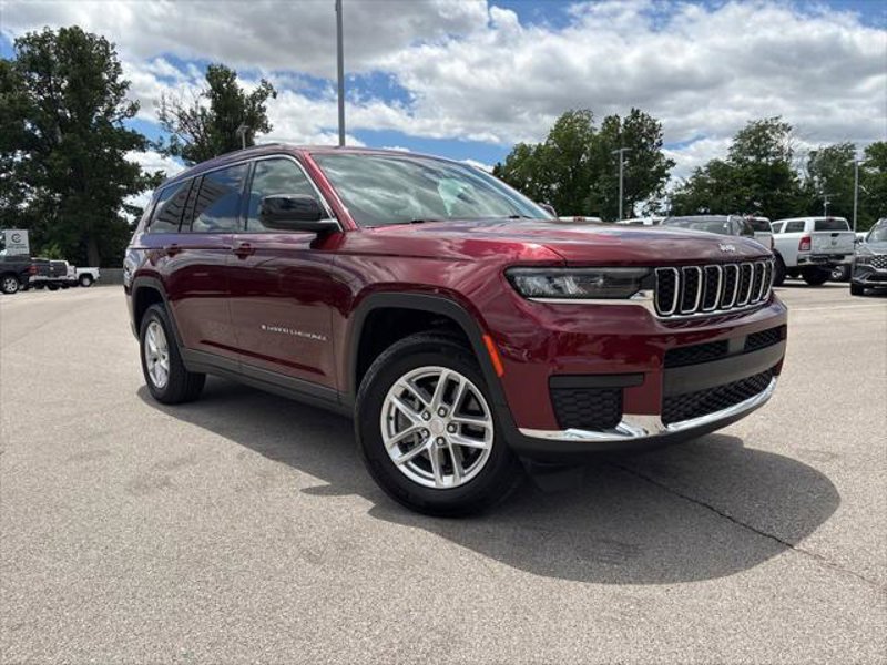 Certified 2023 Jeep Grand Cherokee L Laredo w/ Trailer Tow Group (B) image 1