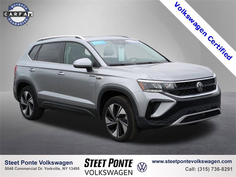 Certified 2024 Volkswagen Taos SE w/ Panoramic Sunroof Package image 1