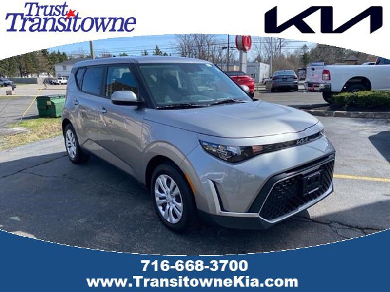 Certified 2023 Kia Soul LX image 1