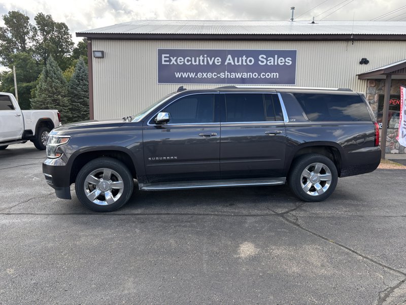 Used 2015 Chevrolet Suburban LTZ image 1