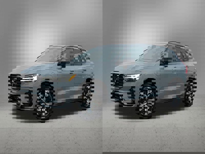 Certified 2025 Volvo XC60 T8 Plus w/ Protection Package Premier image 1