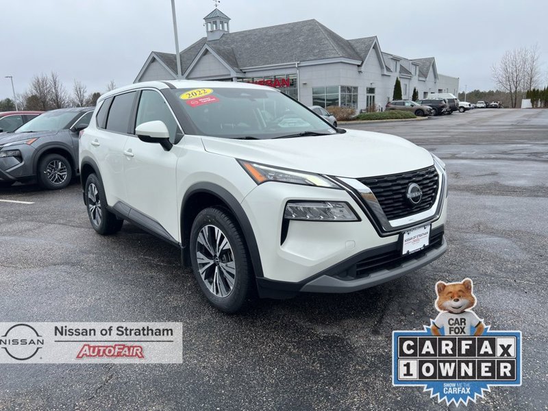 Certified 2022 Nissan Rogue SV image 1