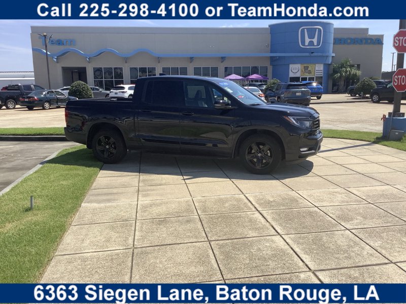 Certified 2022 Honda Ridgeline Black Edition image 1