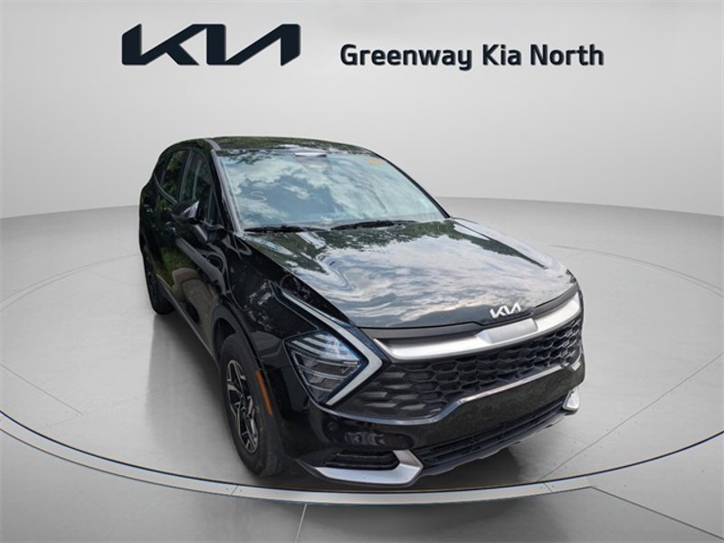 Certified 2024 Kia Sportage LX image 1