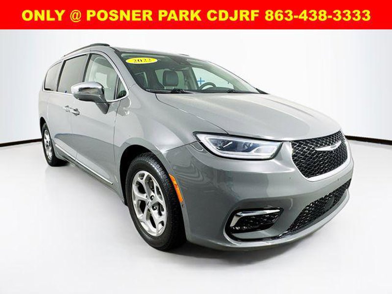 Certified 2022 Chrysler Pacifica Limited image 1