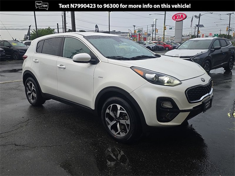 Certified 2022 Kia Sportage LX image 1