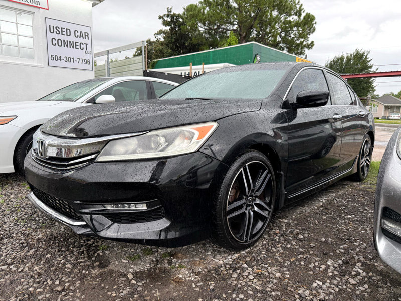 Used 2017 Honda Accord Sport image 1